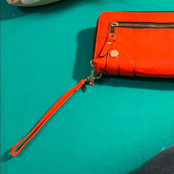 Red two zipper wallet/wristlet - Picture 2 of 7